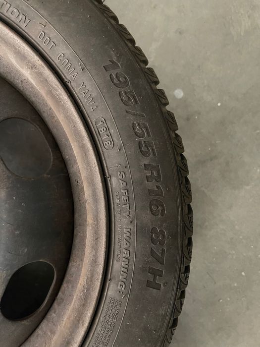 Продавам зимни гуми с джанти Kumho WinterCraft WP51 195/55 R16 87H