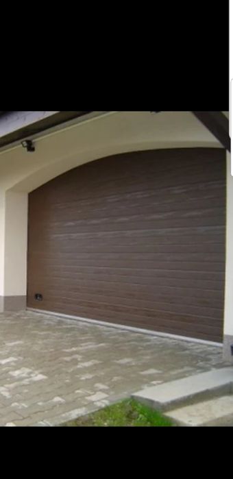 Usi de garaj Sectionale sau tip Rulou la cel mai mic pret