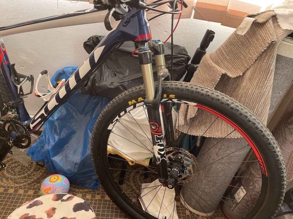 Vand bicicleta SCOTT full carbon