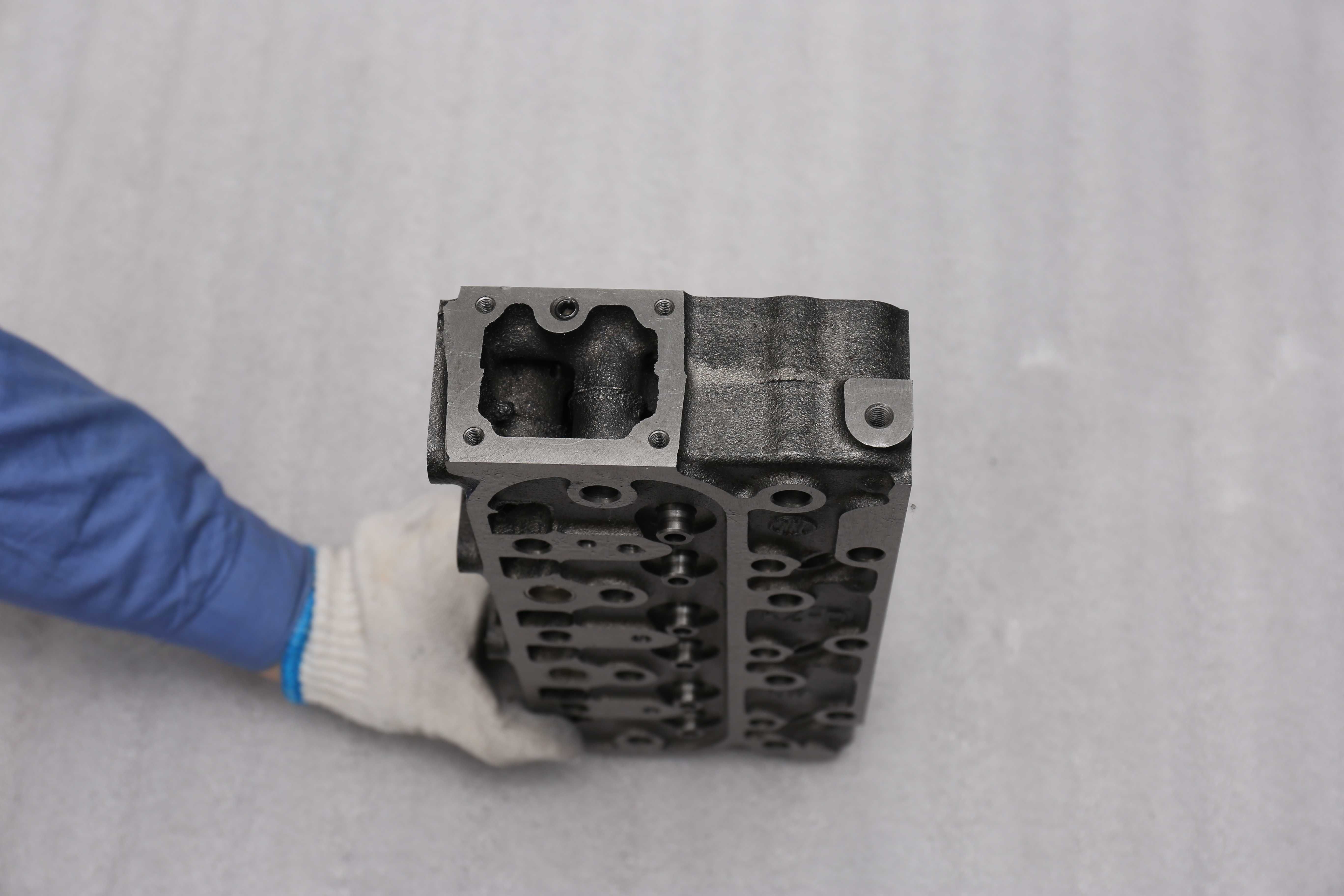 Chiulasa motor Kubota D1005 - Piese motor Kubota