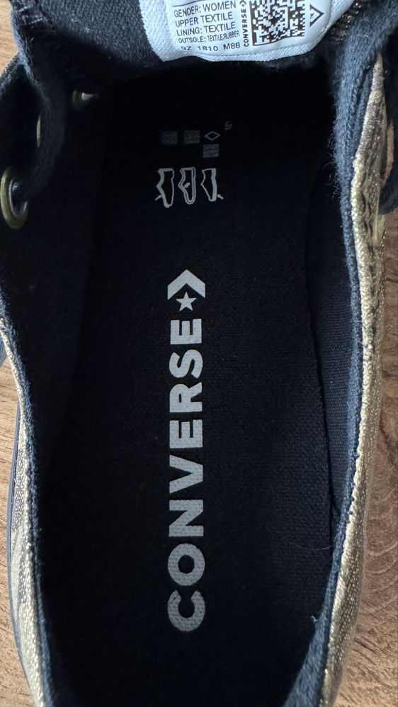 Нови дамски кецове Converse номер 39