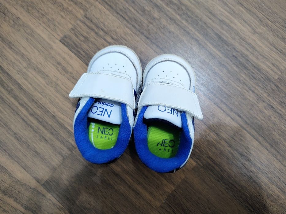 Adidasi Originali Adidas Neo Bebelusi, Albi/Albaștri, Mărimea 18 (10 c