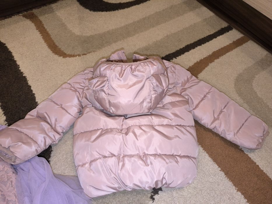 Детски Лот дрешки,зимно яке HM и две рокли 110см