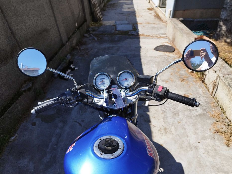 Kawasaki ZR 750 F - най-добрият мотор
