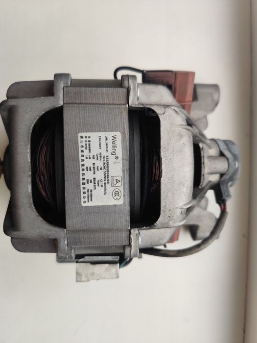 Мотор от стиральной машины Samsung diamond wf8598nmw9