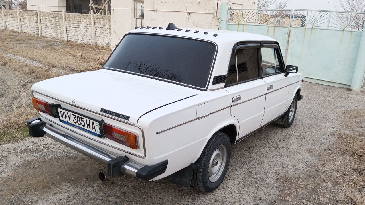 Lada vaz2106 sotiladi