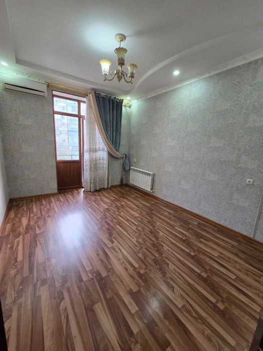 Golden House квартира 3 комнатная с ремонтом  за   (Паркентский Рынок)