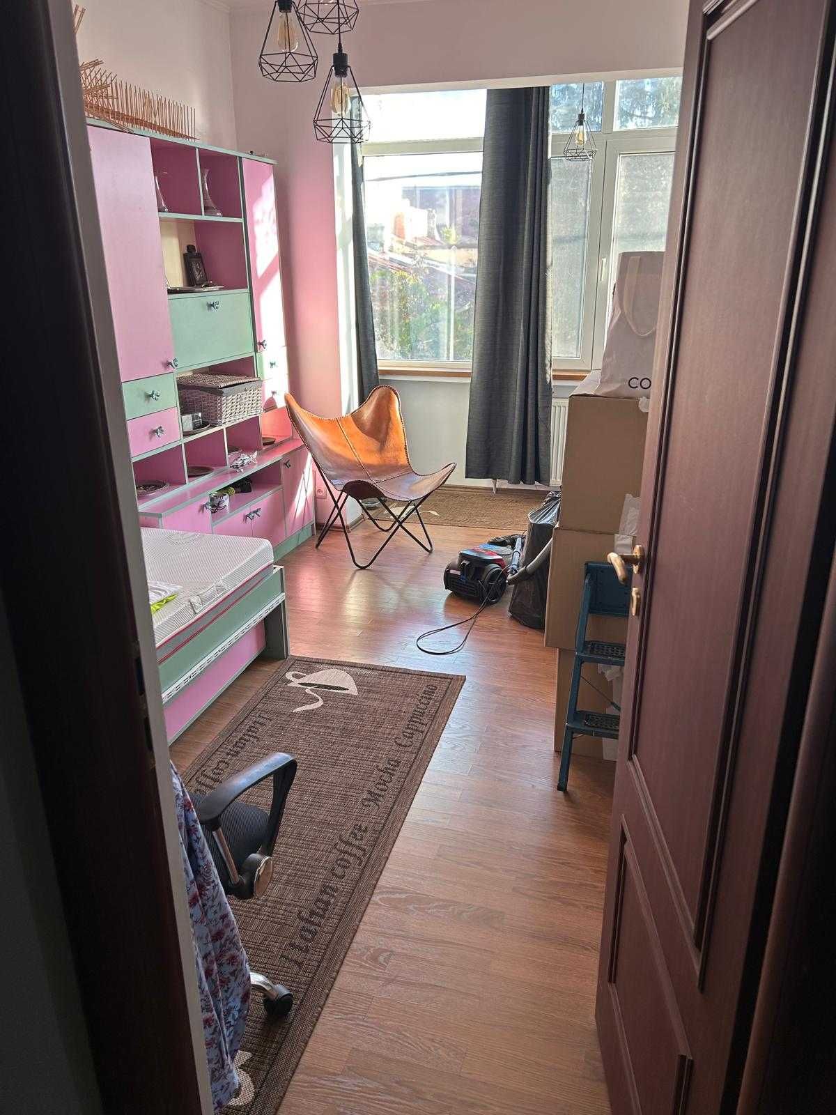 vand/schimb 3 camere (modificat din 4) Bucuresti central 280.000 euro