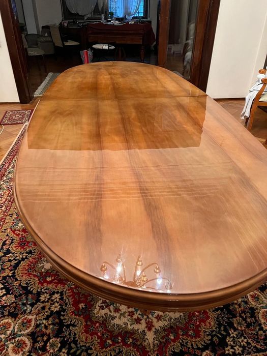 Masa dinning lemn masiv de nuc