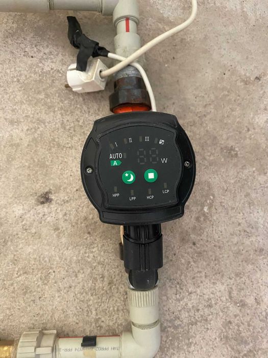 Помпена станция с разпределение и измерване на потребление