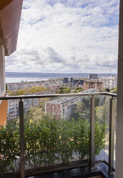Дава се под наем Двустаен апартамент в Варна, Бриз - 60 кв.м за 612 € - Снимка #13