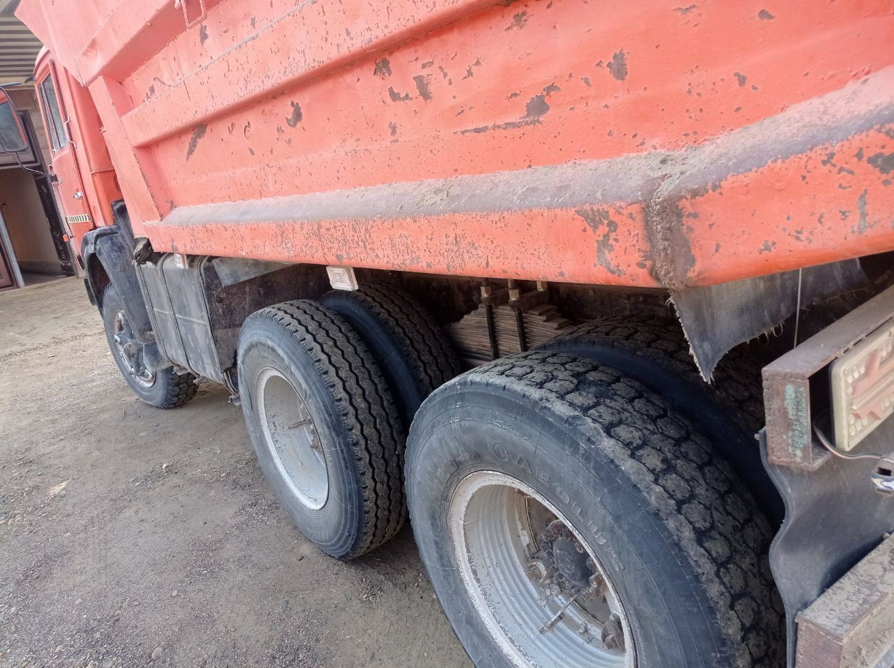 Kamaz samasval sotiladi