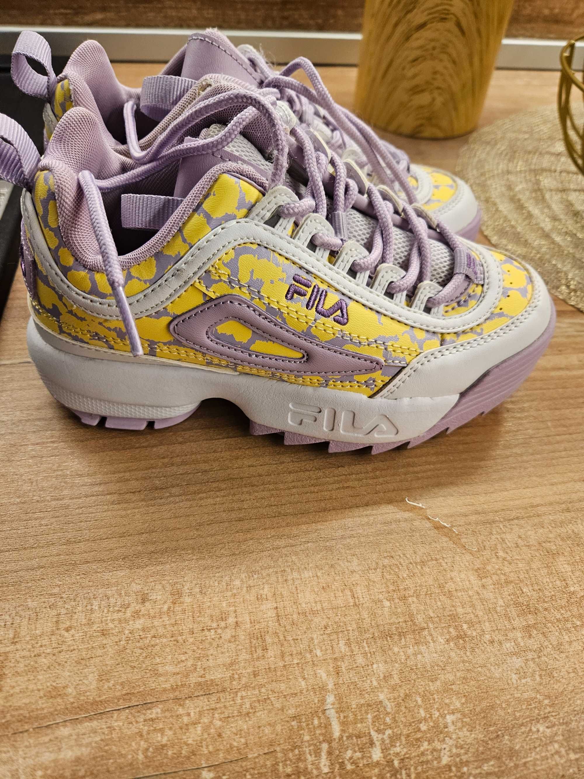 Детски обувки, Fila disruptor