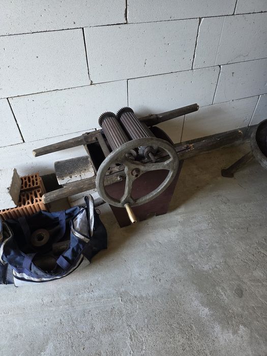 Teasc aluminiu și fonta + zdrobitor