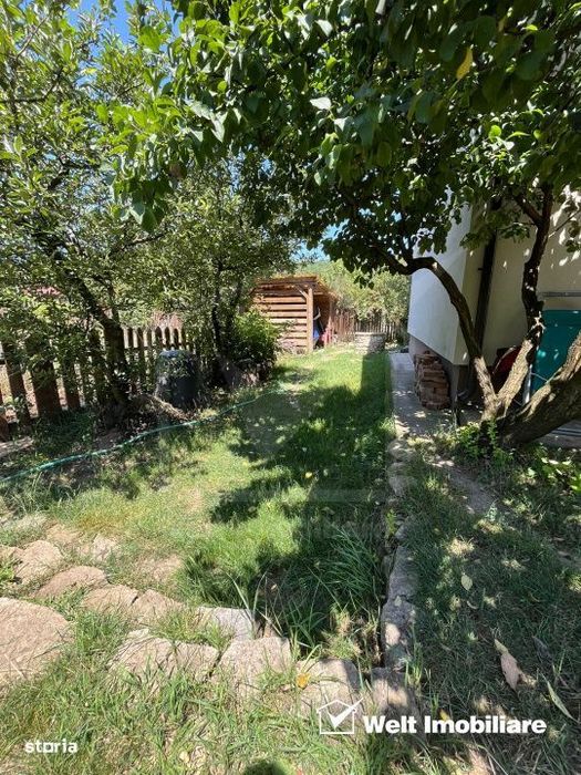 Casa Baciu zona linistita, 4 camere , gradina