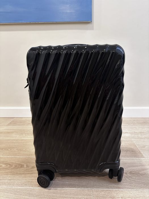 Продам чемонад ручная кладь