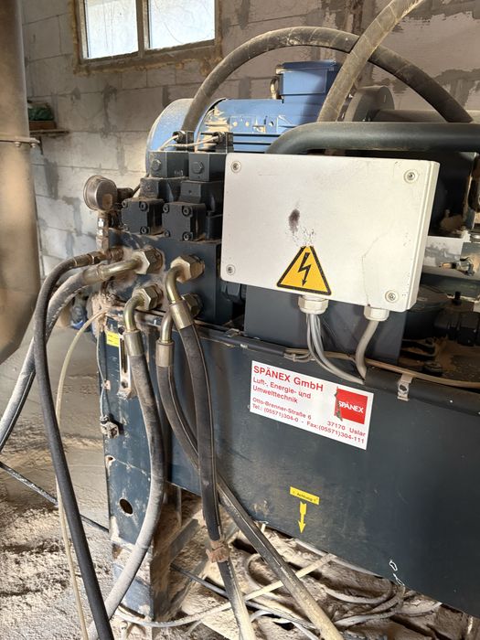 Presa brichete rumegus