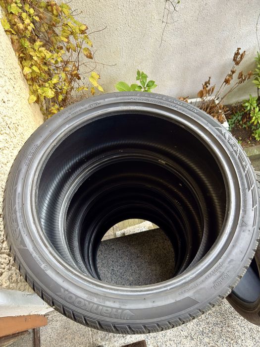 Hankook Winter evo 2 suv 295/35 R21