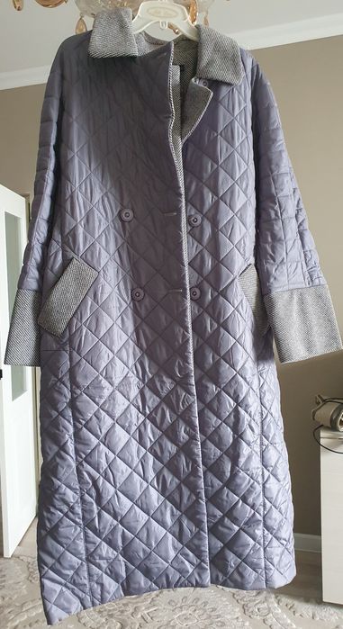 Новое пальто в серо-голубом цвете.