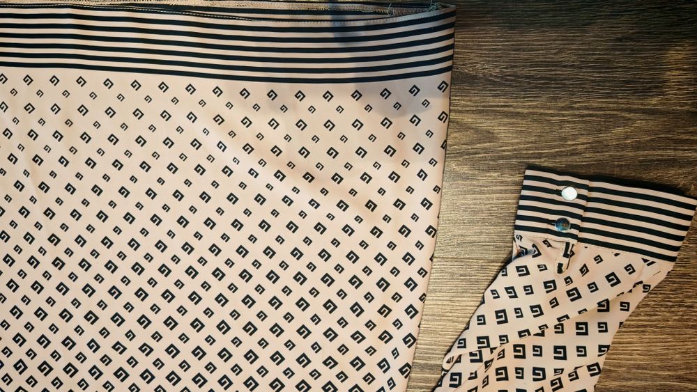 Bluza și maieut, mărimea 42, dar merge 40 (M)