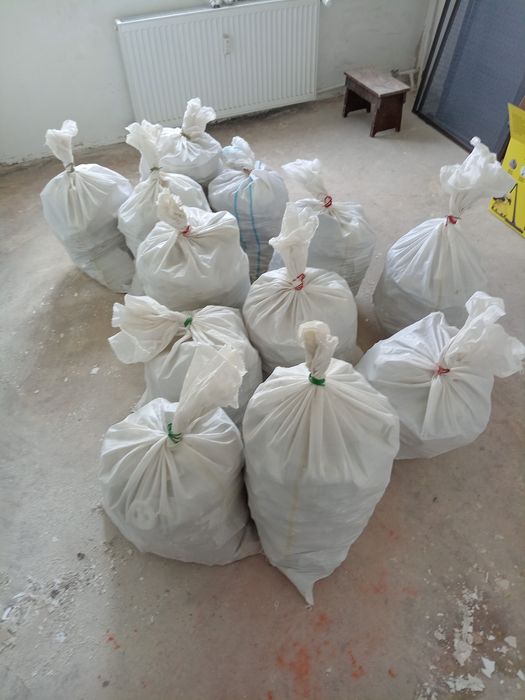 Transport moloz Debarasare moloz Evacuare moloz Carat moloz