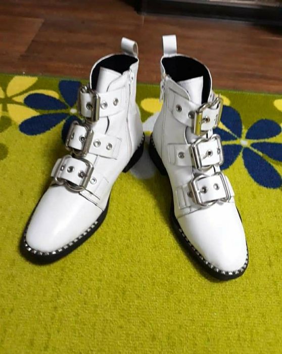 Ghete / botine albe Topshop 38, piele fină, noi