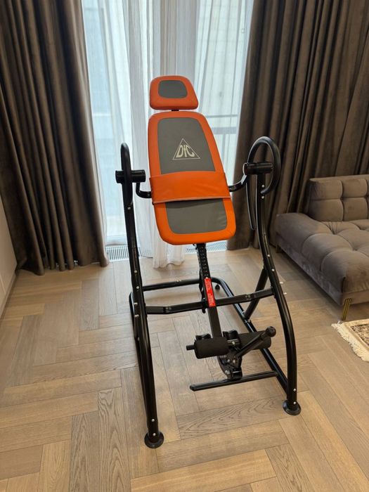 Тренажер - инверсионный стол DFC