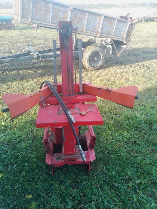 Despicator lemne hidraulic