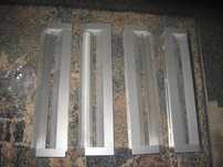 3 corpuri de iluminat neon sau LED