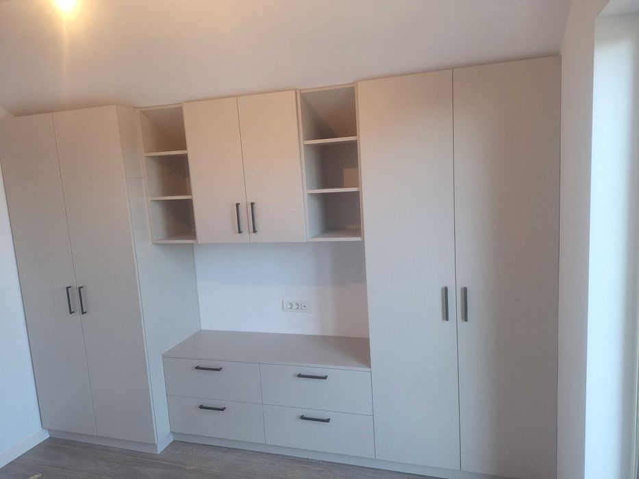 Montez mobila si execut mobila la comanda