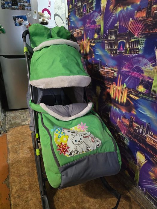 Детские санки с колесиками