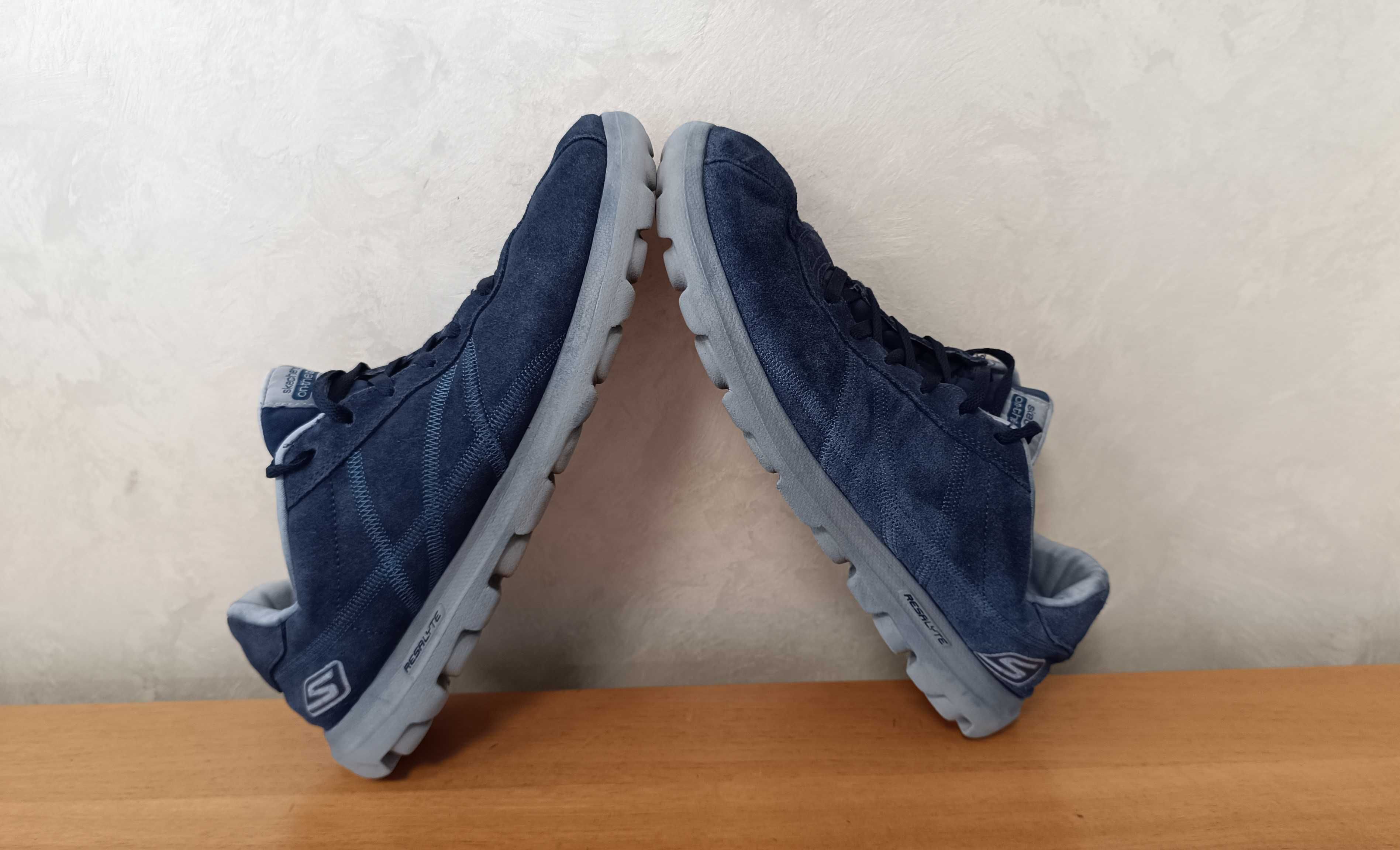 Skechers-Много Запазени