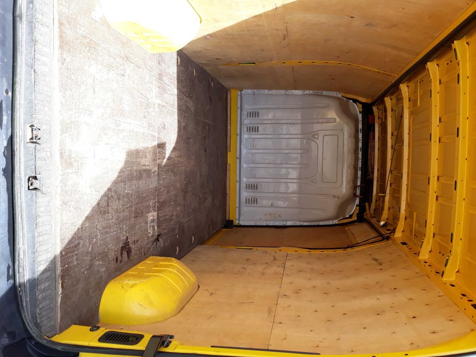 Транспортни услуги с бус за София и страната до 1,5 т