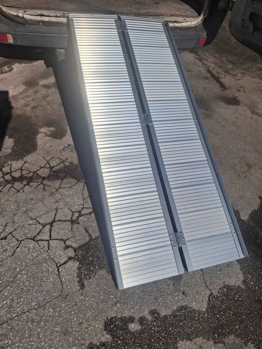 Алуминиева рампа за бус пикап