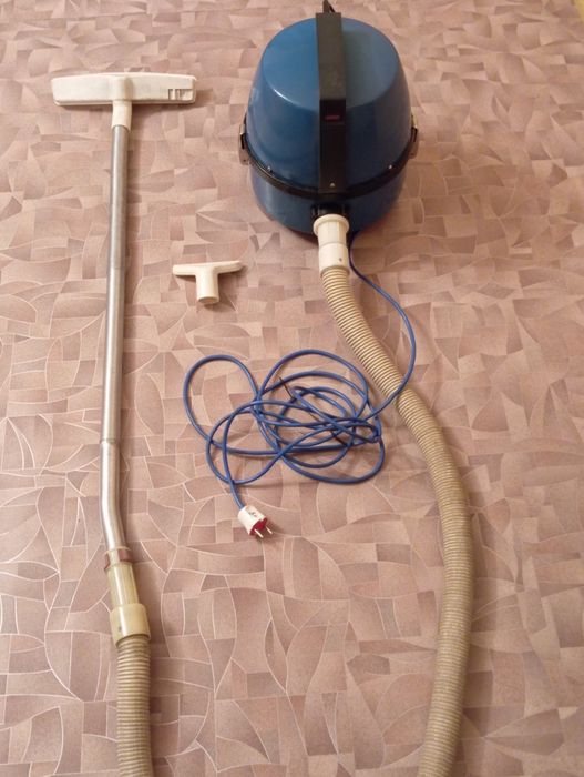 Пылесос продаётся.