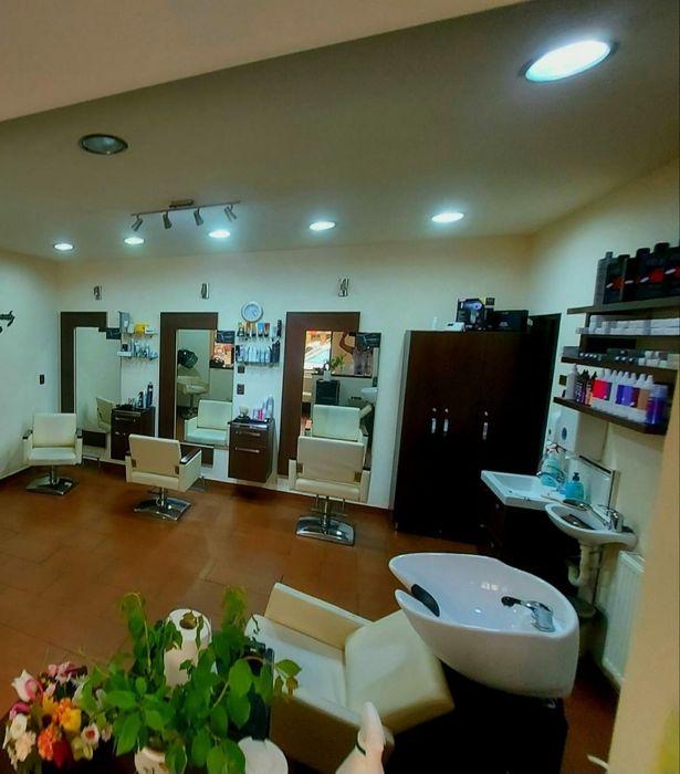 Închiriez post Salon înfrumusețare in centru Târgu Mureș
