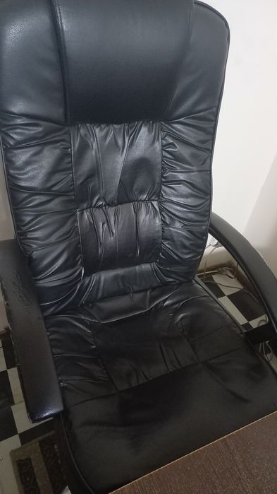 Продаётся офисные кресло