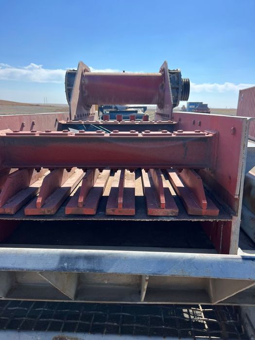 Вибропитатель новый обсолютно