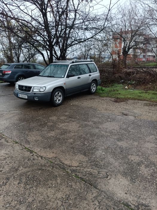 Subaru Forester 2.0 125 к.с.КЛИМАТИК