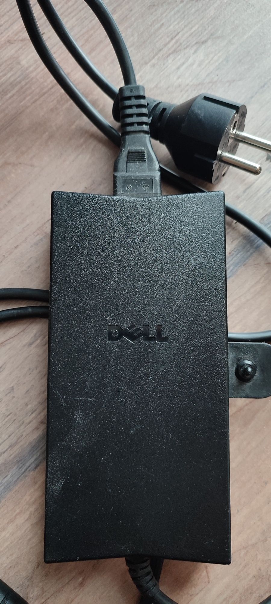 Зарядно Dell DA130PE1-00 19.5V