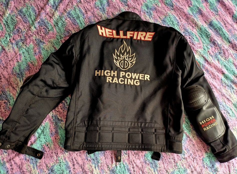 Продавам мото екипировка, якета, ръкавици, куфари