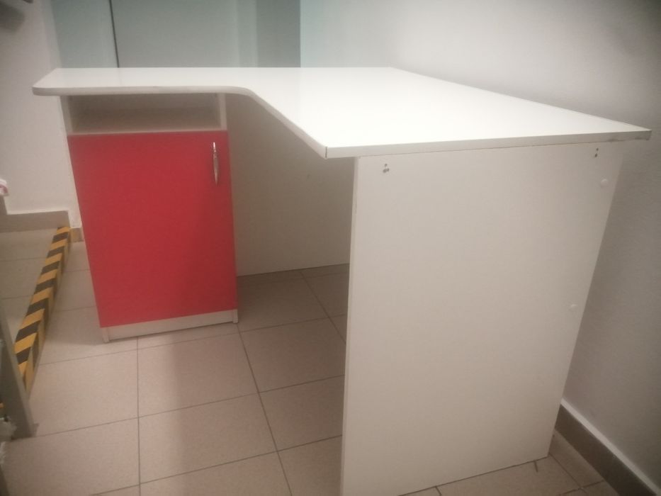 Продам стол для офиса