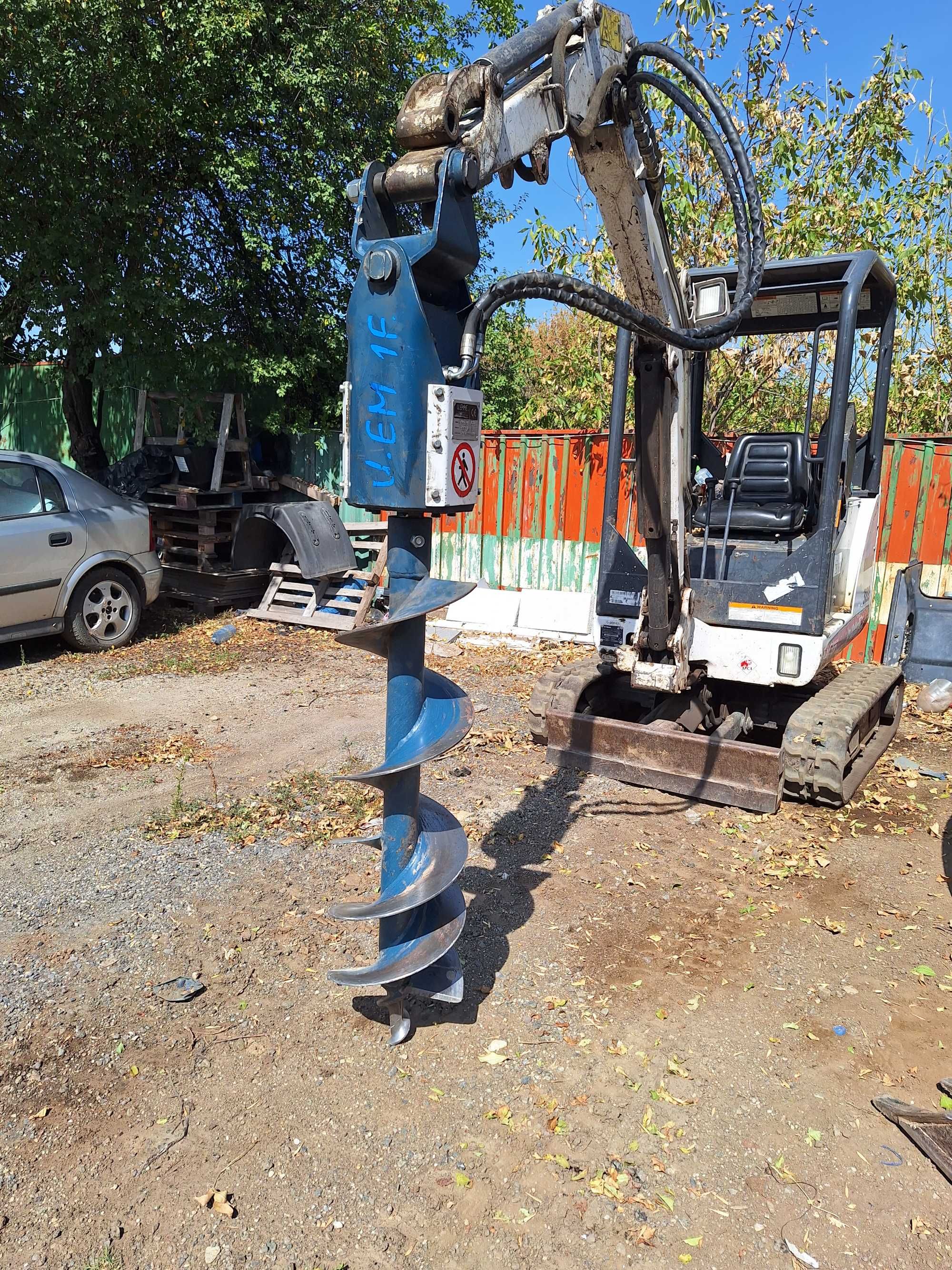 Forare Cuzineti Piloni Foreza Bobcat