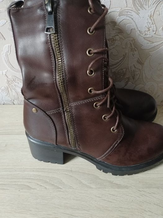 Чисто нови ботуши