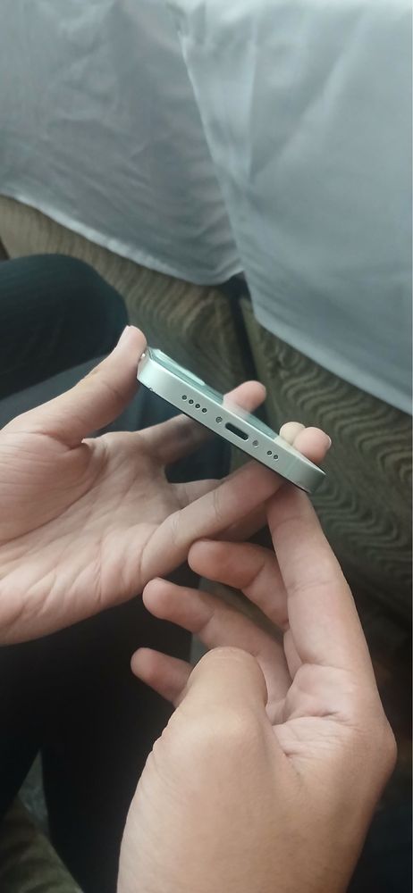 Iphone 12 mini sotiladi