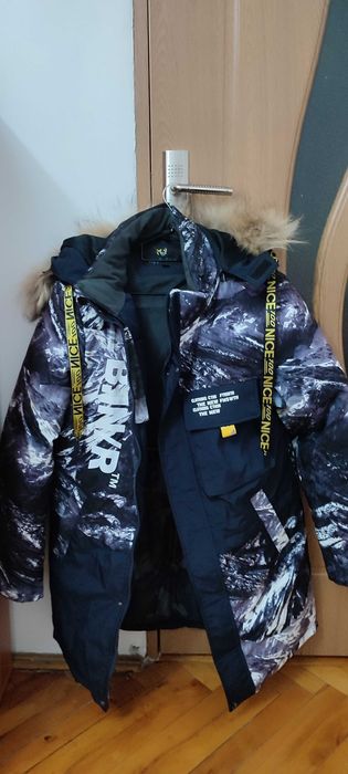 Reduceri! Două jachete la un preț