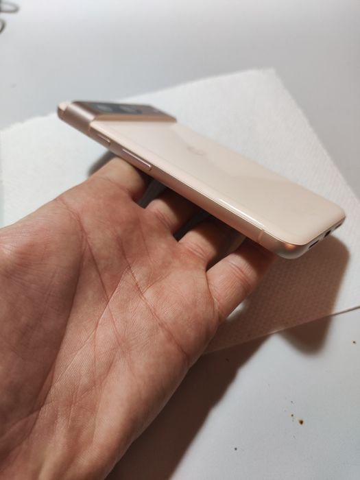 Telefon mobil Google Pixel8, 128GB,8GB RAM, 5G, Rose, Dual SIM- ca nou