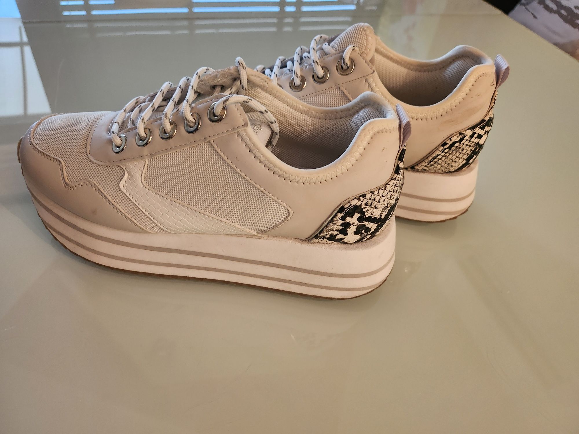 Уникални! Различни марки - Zara, Stradivarius, Puma