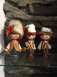 Кукли в народни носии калпак украса за механа  българска носия