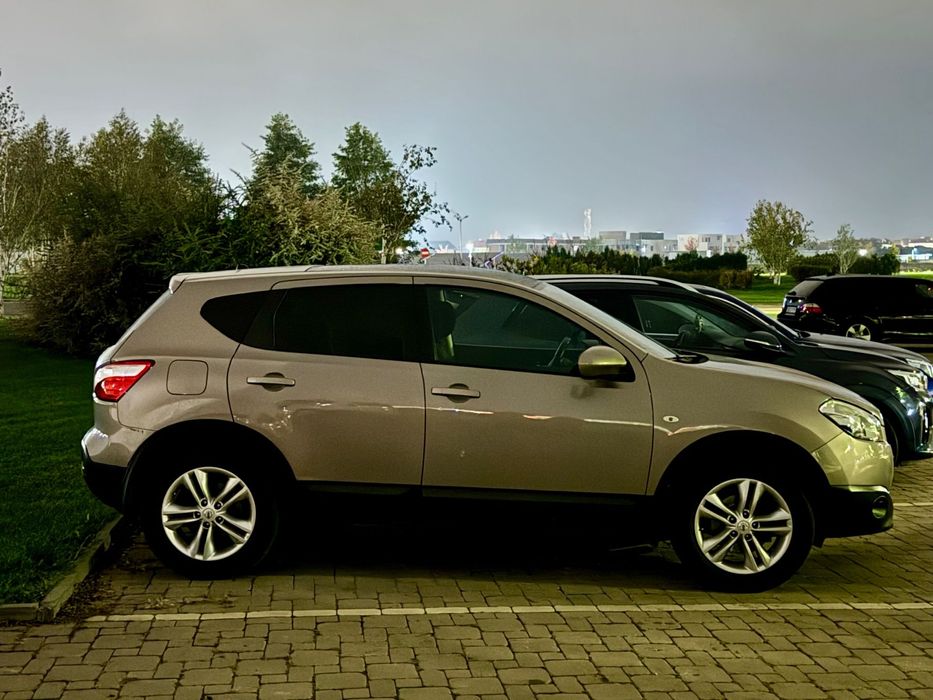 Nissan Qashqai - Mașină de familie - automată - alarmă - fără accidente - proprietar